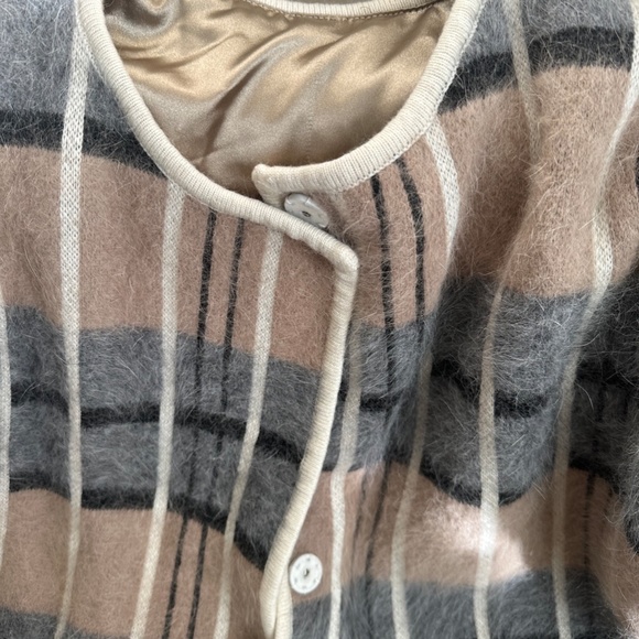 Fuzzy Mid-Sleeve Sweater (free size) - Picture 2 of 3